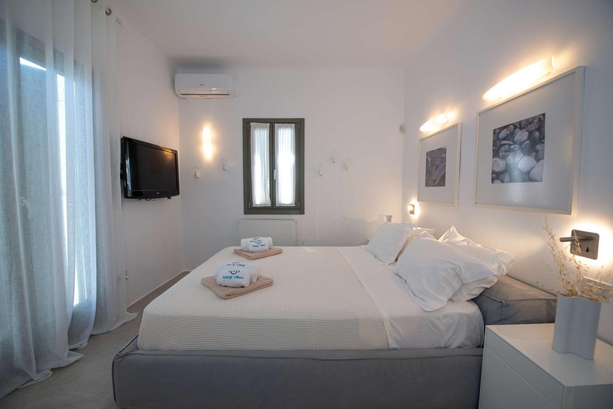 Margi * Mykonos Town